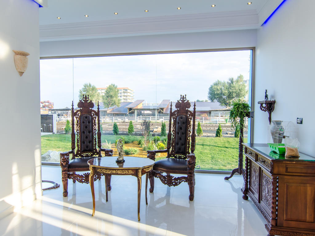 Phoenicia Luxury Hotel Navodari Exterior photo