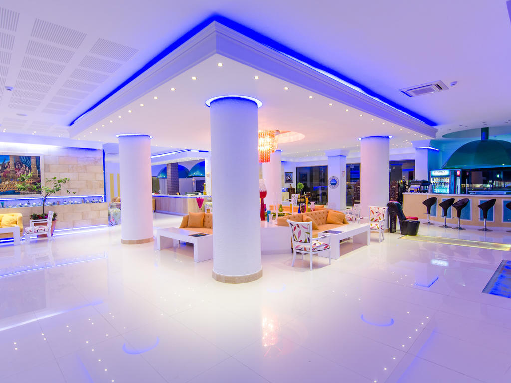 Phoenicia Luxury Hotel Mamaia Exterior photo