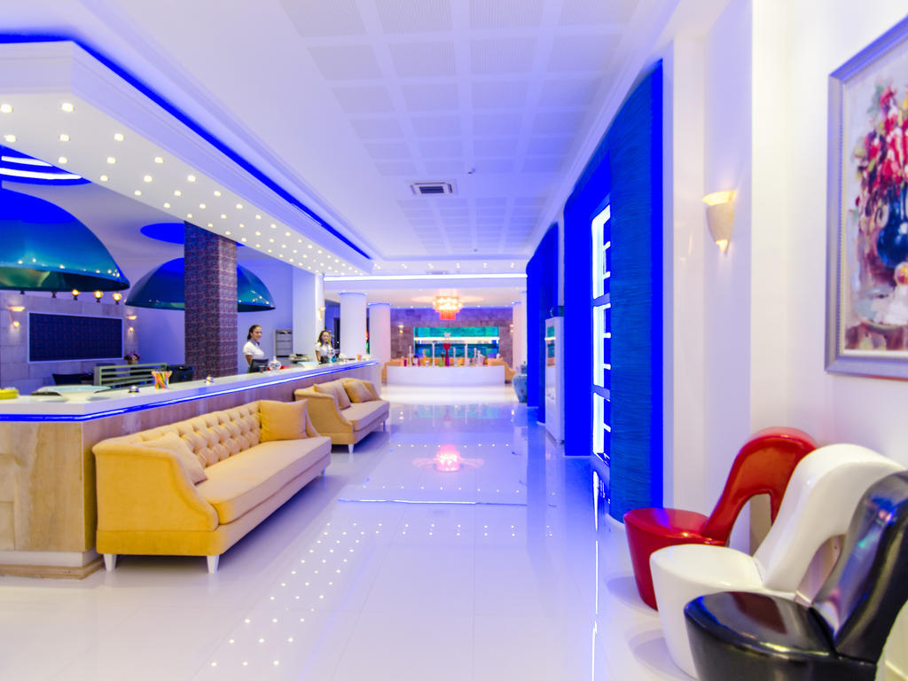 Phoenicia Luxury Hotel Navodari Exterior photo