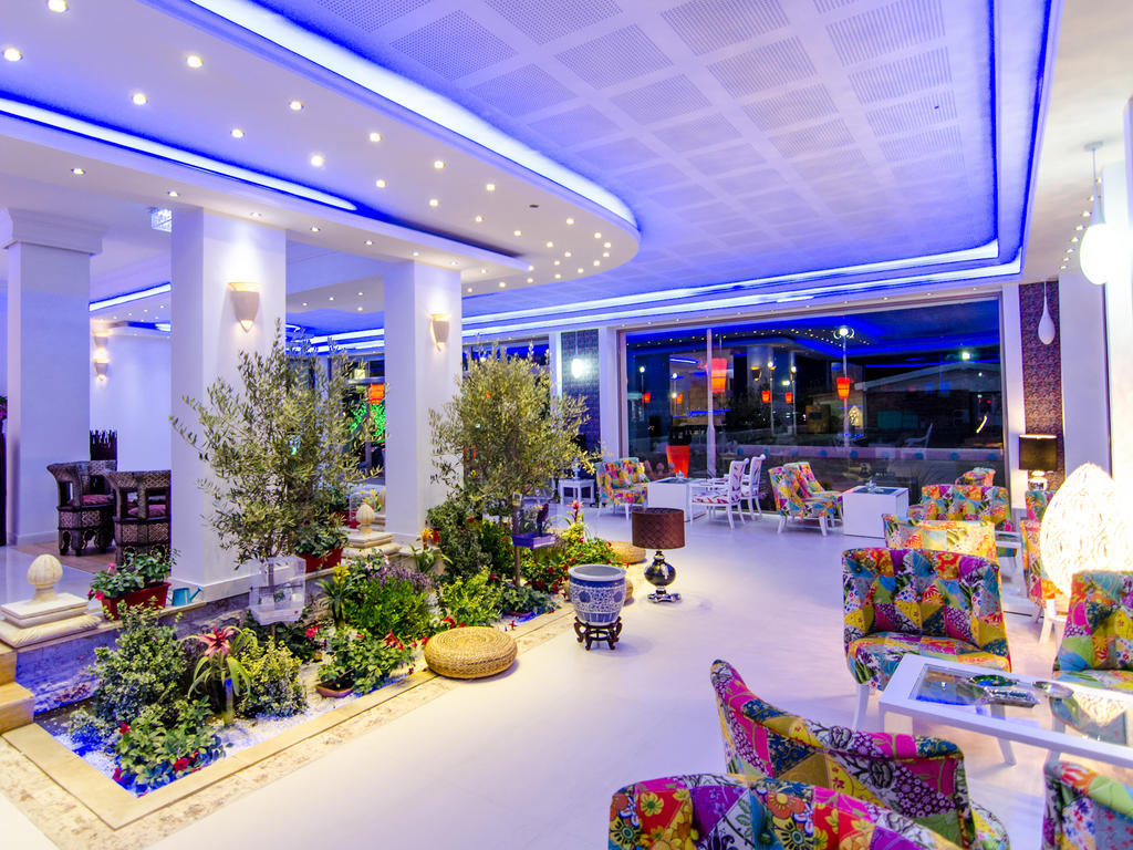 Phoenicia Luxury Hotel Navodari Exterior photo